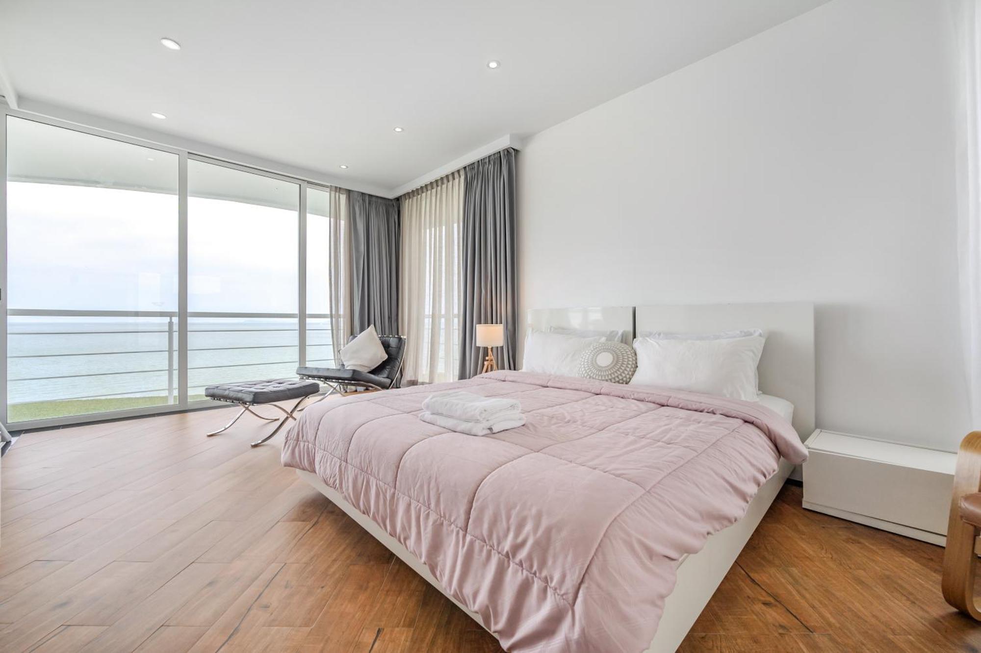 Pure Sunset Beach - Ocean View Room, Pattaya Наджомтьєн Екстер'єр фото